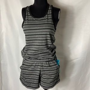 Romper with pockets